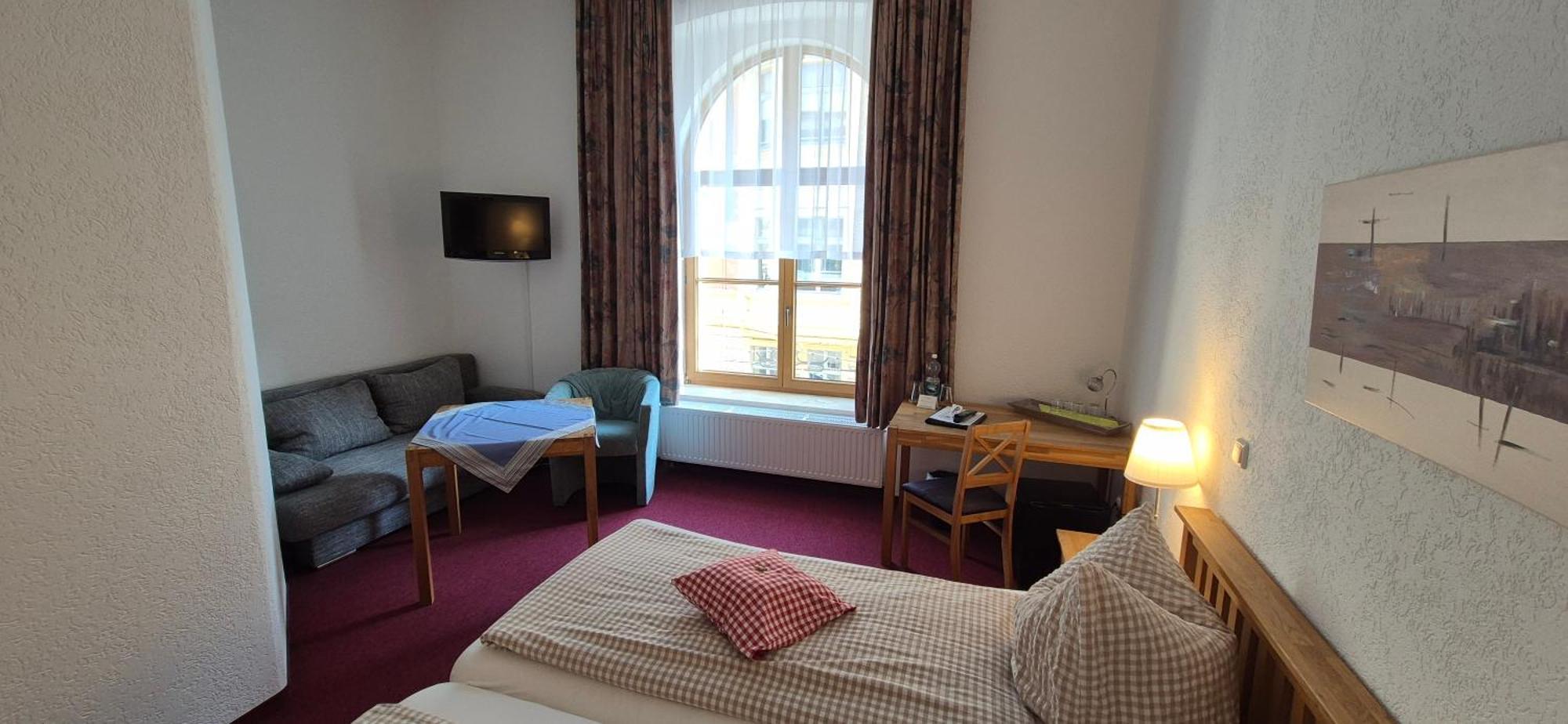Hotel Meridian Görlitz Buitenkant foto